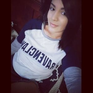 Meet your Posher, Caroline